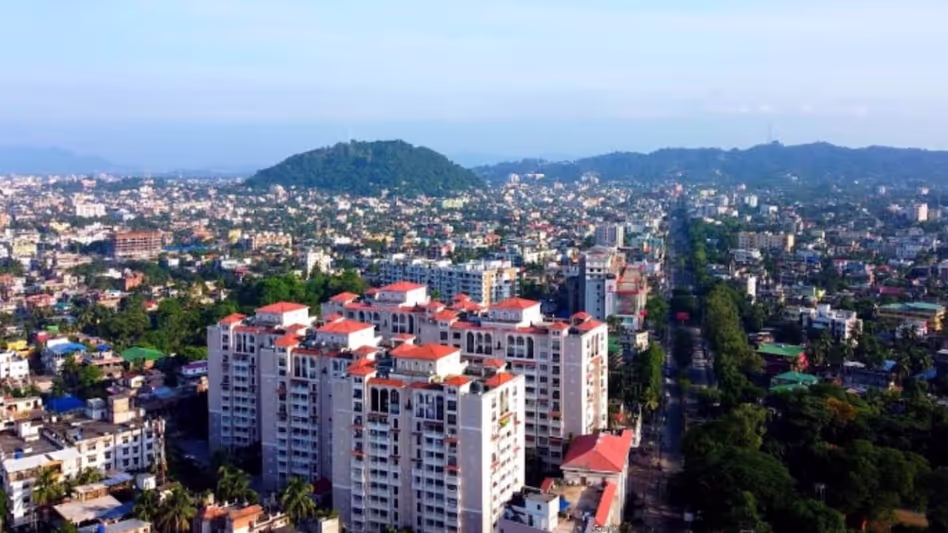 Assam : इंफ्रास्ट्रक्चर निवेश से पूर्वोत्तर का गेटवे बदल रहा है, जिससे गुवाहाटी रियल एस्टेट बूम के लिए Assam : इंफ्रास्ट्रक्चर निवेश से पूर्वोत्तर का गेटवे बदल रहा है, जिससे गुवाहाटी रियल एस्टेट बूम के लिए