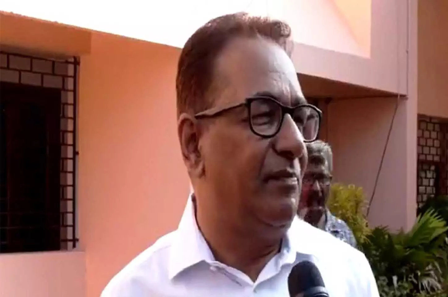 केरल के स्थानीय निकाय चुनावों पर राज्य चुनाव आयुक्त ने कहा, 7 जिलों में शांतिपूर्ण मतदान प्रक्रिया जारी केरल के स्थानीय निकाय चुनावों पर राज्य चुनाव आयुक्त ने कहा, 7 जिलों में शांतिपूर्ण मतदान प्रक्रिया जारी