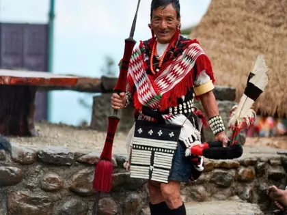 Nagaland हॉर्नबिल फेस्टिवल: आठवें दिन कलाकारों ने बिखेरा रंग और संस्कृति Nagaland हॉर्नबिल फेस्टिवल: आठवें दिन कलाकारों ने बिखेरा रंग और संस्कृति