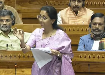 लोकसभा में सुप्रिया सुले ने उठाए गंभीर सवाल, कहा- महाराष्ट्र में कोई चुनाव आयोग नहीं लोकसभा में सुप्रिया सुले ने उठाए गंभीर सवाल, कहा- महाराष्ट्र में कोई चुनाव आयोग नहीं