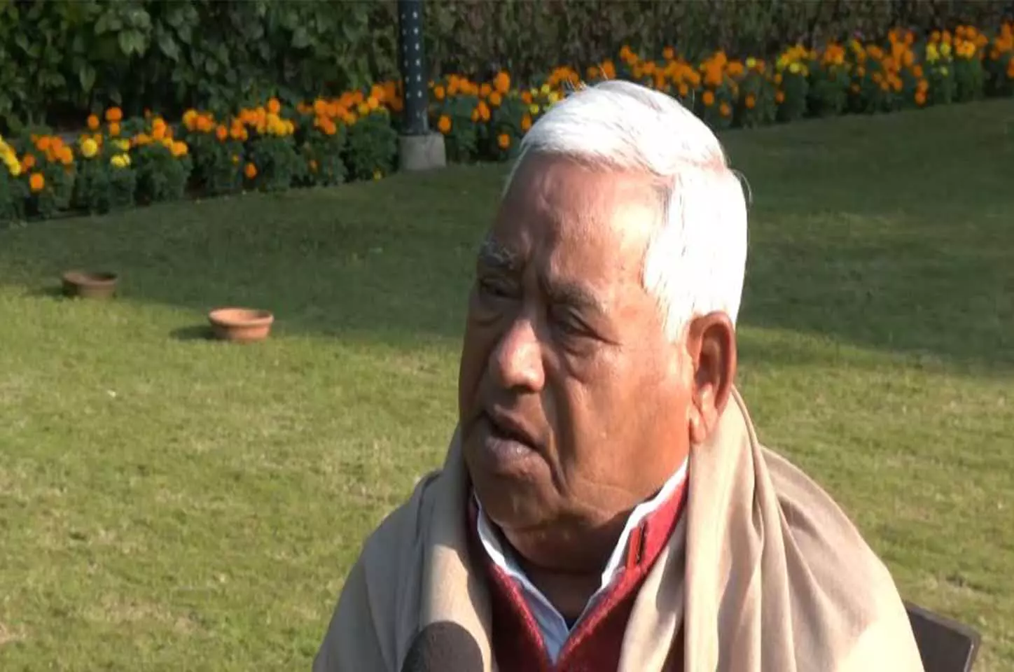 वंदे मातरम 150 साल: अवधेश प्रसाद ने Yogi पर किया हमला वंदे मातरम 150 साल: अवधेश प्रसाद ने Yogi पर किया हमला