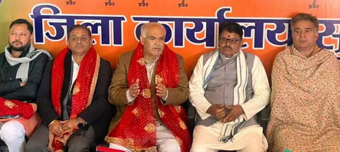 BJP ने नौशेरा जिले की समीक्षा बैठक की BJP ने नौशेरा जिले की समीक्षा बैठक की