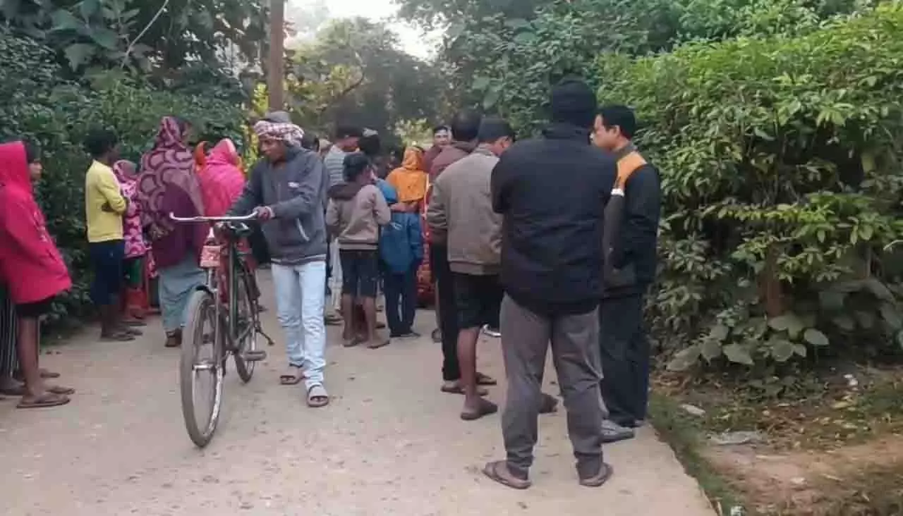 Nayagarh में खुले नाले में 28 साल का युवक मृत मिला Nayagarh में खुले नाले में 28 साल का युवक मृत मिला