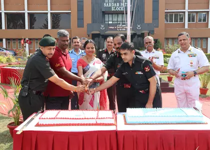 कॉलेज ऑफ डिफेंस मैनेजमेंट ने 56वां स्थापना दिवस मनाया कॉलेज ऑफ डिफेंस मैनेजमेंट ने 56वां स्थापना दिवस मनाया