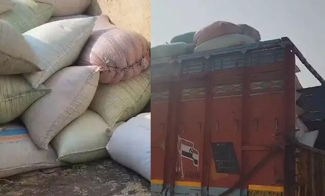 सारंगढ़–बिलाईगढ़ में प्रशासन की सख्त कार्रवाई, 36 क्विंटल अवैध धान जब्त सारंगढ़–बिलाईगढ़ में प्रशासन की सख्त कार्रवाई, 36 क्विंटल अवैध धान जब्त