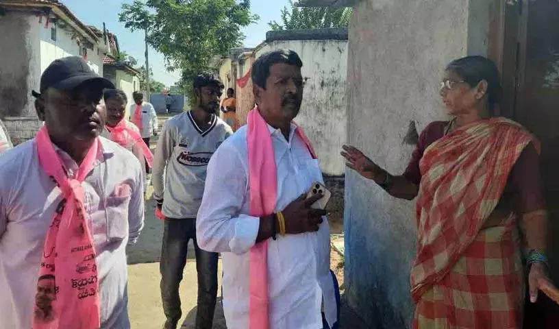 शेरी सुभाष रेड्डी ने लोगों से BRS समर्थित उम्मीदवारों को समर्थन देने का आग्रह किया। शेरी सुभाष रेड्डी ने लोगों से BRS समर्थित उम्मीदवारों को समर्थन देने का आग्रह किया।