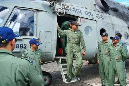 ऑपरेशन सागर बंधु: भारत ने श्रीलंका में तेज किया राहत बचाव कार्य, बड़े पैमाने पर सहायता जारी ऑपरेशन सागर बंधु: भारत ने श्रीलंका में तेज किया राहत बचाव कार्य, बड़े पैमाने पर सहायता जारी
