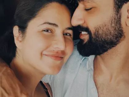 Vicky Kaushal ने कैटरीना कैफ को चौथी सालगिरह पर दी बधाई Vicky Kaushal ने कैटरीना कैफ को चौथी सालगिरह पर दी बधाई