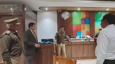 गाजियाबाद: क्लब-बार और भीड़भाड़ वाले स्थलों पर सघन अग्निशमन जांच अभियान गाजियाबाद: क्लब-बार और भीड़भाड़ वाले स्थलों पर सघन अग्निशमन जांच अभियान