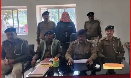 ऑनलाइन दोस्ती का डरावना अंत, लड़की की जिंदगी को संकट में डाला ऑनलाइन दोस्ती का डरावना अंत, लड़की की जिंदगी को संकट में डाला