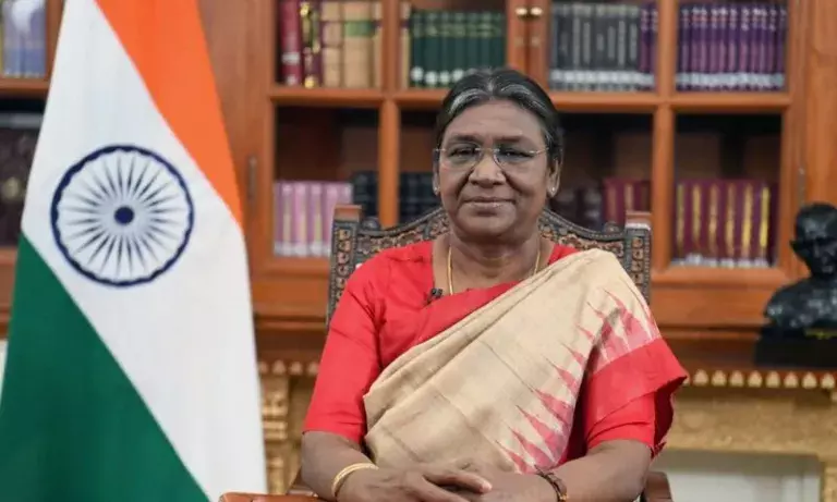 Manipur राष्ट्रपति द्रौपदी मुर्मू के दो दिवसीय दौरे के लिए तैयार Manipur राष्ट्रपति द्रौपदी मुर्मू के दो दिवसीय दौरे के लिए तैयार