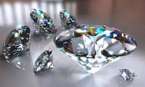 Gemstone: हीरा किन लोगों को धारण करना चाहिए, जाने इसको पहनने के नियम Gemstone: हीरा किन लोगों को धारण करना चाहिए, जाने इसको पहनने के नियम