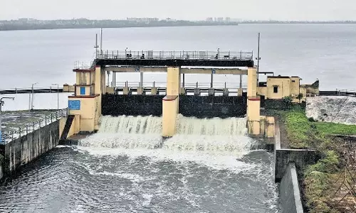 Tamil Nadu में भारी बारिश के बाद पुझल जलाशय पर चेतावनी जारी