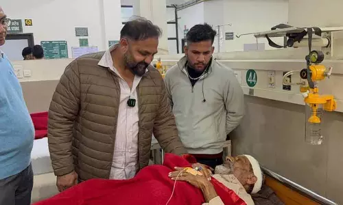 Jalandhar: कॉर्पोरेशन के वाइस चीफ ने अचानक दौरे किए, मरीज़ों की देखभाल की समीक्षा की Jalandhar: कॉर्पोरेशन के वाइस चीफ ने अचानक दौरे किए, मरीज़ों की देखभाल की समीक्षा की