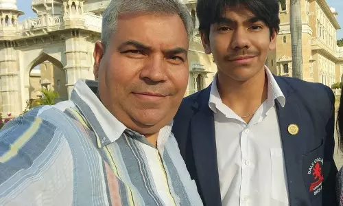 इंडिगो संकट Rohtak का आदमी बेटे के एग्जाम के लिए रात भर 800 किमी गाड़ी चलाकर गया