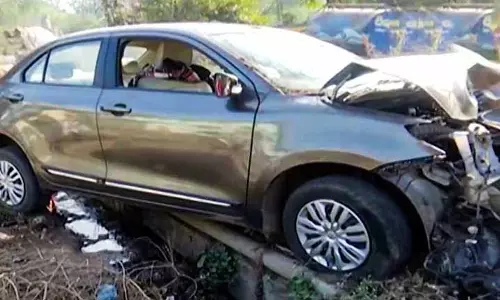 लुटेरों की कार दुर्घटनाग्रस्त होने के बाद Balangir police ने दो लोगों को पकड़ा