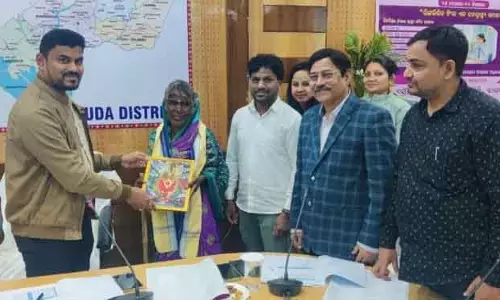 Jharsuguda में महाराष्ट्र की एक महिला तीन साल बाद अपने परिवार से मिली।