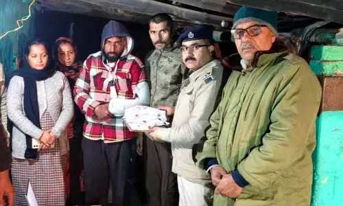 Noorpur में महिला और उसके दो बेटे ड्रग्स के साथ गिरफ्तार