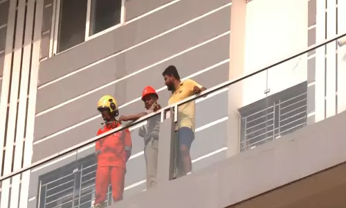 Visakhapatnam में आग लगी, कोई हताहत नहीं हुआ