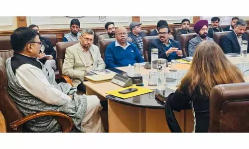 वन मंत्री ने RE 2025–26 और BE 2026–27 को अंतिम रूप देने के लिए बैठक की अध्यक्षता की वन मंत्री ने RE 2025–26 और BE 2026–27 को अंतिम रूप देने के लिए बैठक की अध्यक्षता की