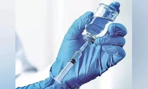 Hyderabad में वैक्सीन संकट, वयस्कों में कम वैक्सीनेशन से बुजुर्गों की जान को खतरा Hyderabad में वैक्सीन संकट, वयस्कों में कम वैक्सीनेशन से बुजुर्गों की जान को खतरा