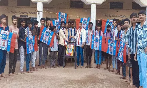 गरीबों का त्योहार शुभ होता है: Bantu Venkateswarlu गरीबों का त्योहार शुभ होता है: Bantu Venkateswarlu
