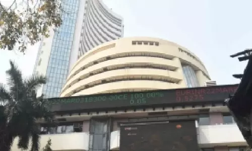 US फेड के फैसले से पहले सेंसेक्स, निफ्टी में गिरावट आई
