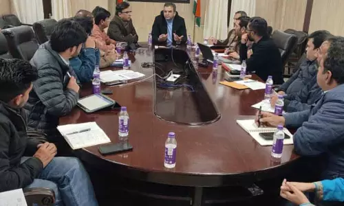 डीसी ने RDD सेक्टर की प्रगति की समीक्षा की, महत्वपूर्ण निर्देश जारी किए डीसी ने RDD सेक्टर की प्रगति की समीक्षा की, महत्वपूर्ण निर्देश जारी किए