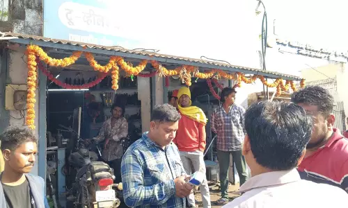 रायपुर : दुकान के बाहर सामान रखने पर कार्यवाही, निगम ने लगाया जुर्माना