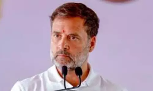 Pralhad Joshi: संसद सत्र के दौरान राहुल गांधी ज़्यादातर विदेश दौरों पर रहते हैं