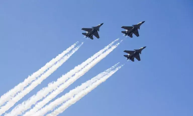 Assam: विजय दिवस के मौके पर डिब्रूगढ़ में IAF मेगा एरियल डिस्प्ले दिखाएगी Assam: विजय दिवस के मौके पर डिब्रूगढ़ में IAF मेगा एरियल डिस्प्ले दिखाएगी