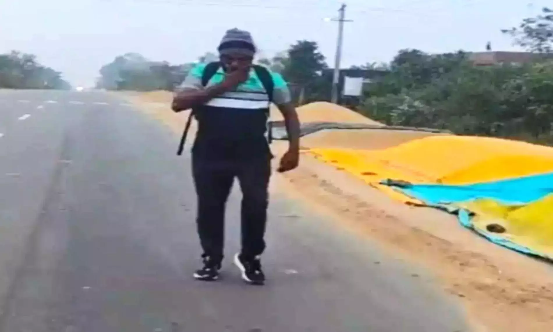 अनोखे कैंपेन ने Telangana में पंचायत चुनावों को और भी रोमांचक बना दिया