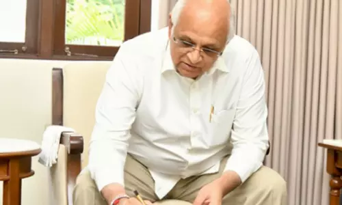 Gujarat के मुख्यमंत्री ने कैबिनेट मीटिंग में अहम फैसलों को मंजूरी दी Gujarat के मुख्यमंत्री ने कैबिनेट मीटिंग में अहम फैसलों को मंजूरी दी
