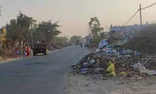 Lauhuka village के लोग खराब नागरिक सुविधाओं के कारण परेशान हैं Lauhuka village के लोग खराब नागरिक सुविधाओं के कारण परेशान हैं