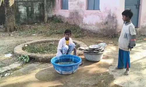 MP: आधार कार्ड न होने पर छात्र से जबरन काम कराने का आरोप MP: आधार कार्ड न होने पर छात्र से जबरन काम कराने का आरोप
