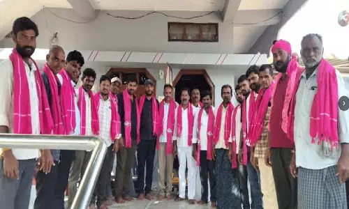 चन्नायापलेम के कांग्रेस नेता BRS में शामिल हुए