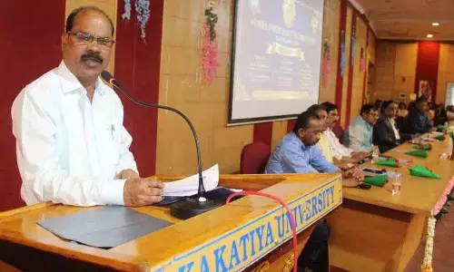 Scientists समाज के मार्गदर्शक होते हैं: केयू रजिस्ट्रार प्रोफेसर रामचंद्रम
