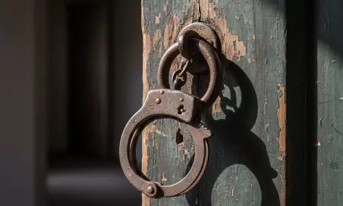 बाइक विवाद में डिलीवरी बॉय को पीटा, चार आरोपी गिरफ्तार बाइक विवाद में डिलीवरी बॉय को पीटा, चार आरोपी गिरफ्तार