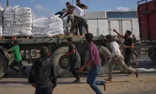 Gaza में मदद का फ्लो, सीज़फायर लक्ष्य से कम Gaza में मदद का फ्लो, सीज़फायर लक्ष्य से कम