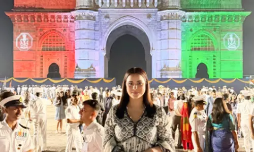 Shraddha आर्या ने नेवी बीटिंग रिट्रीट की झलकियां शेयर कीं Shraddha आर्या ने नेवी बीटिंग रिट्रीट की झलकियां शेयर कीं