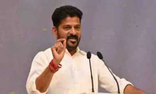 ओयू आर्ट्स कॉलेज के प्रिंसिपल ने Revanth Reddy की तारीफ़ की