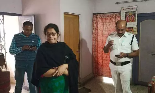 Chunchura के एक घर में एक बुजुर्ग व्यक्ति मृत पाया गया