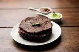 Ragi Roti Recipe: घर पर बनाएं मुलायम और फूली-फूली रागी रोटी Ragi Roti Recipe: घर पर बनाएं मुलायम और फूली-फूली रागी रोटी