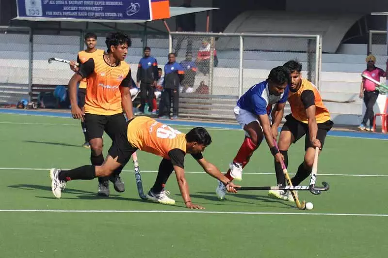 Odisha नेवल टाटा टीम ने आर्मी बॉयज़ को 7-1 से हराया, बिल्कन ने हैट्रिक बनाई Odisha नेवल टाटा टीम ने आर्मी बॉयज़ को 7-1 से हराया, बिल्कन ने हैट्रिक बनाई
