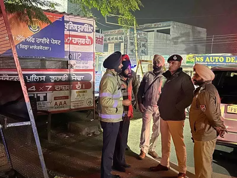 Malerkotla district में ब्लैक स्पॉट ठीक करने और ओवरस्पीडिंग रोकने का अभियान शुरू Malerkotla district में ब्लैक स्पॉट ठीक करने और ओवरस्पीडिंग रोकने का अभियान शुरू