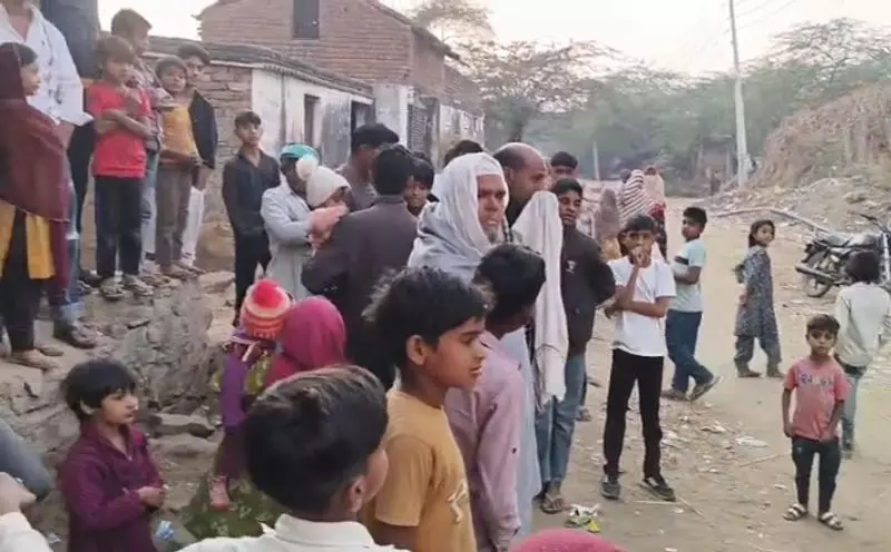 Haryana : नूंह गांव में CIA टीम पर हमला, 4 पुलिसकर्मी घायल Haryana : नूंह गांव में CIA टीम पर हमला, 4 पुलिसकर्मी घायल