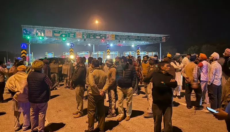 Haryana : सैटेलाइट ट्रैकिंग से बचने के लिए किसान पराली जलाने का समय बदल रहे हैं इसरो स्टडी Haryana : सैटेलाइट ट्रैकिंग से बचने के लिए किसान पराली जलाने का समय बदल रहे हैं इसरो स्टडी