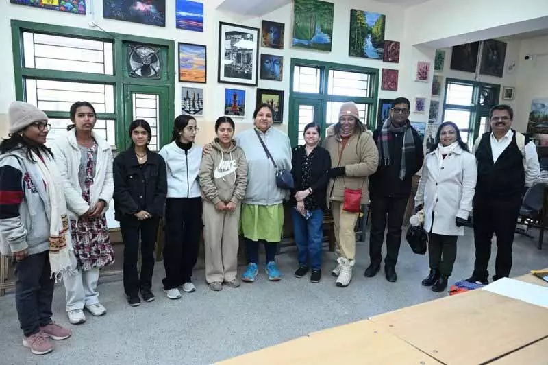 गोवा यूनिवर्सिटी का प्रतिनिधिमंडल, मोहाली ISB फैकल्टी ने शिमला गर्ल्स कॉलेज का दौरा किया गोवा यूनिवर्सिटी का प्रतिनिधिमंडल, मोहाली ISB फैकल्टी ने शिमला गर्ल्स कॉलेज का दौरा किया