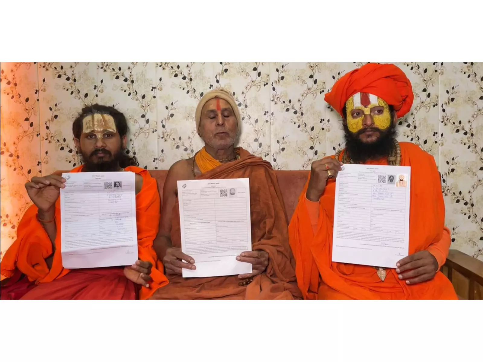 अयोध्या में SIR प्रक्रिया अंतिम चरण में, संतों ने इसे राष्ट्रीय एकता के लिए अहम बताया अयोध्या में SIR प्रक्रिया अंतिम चरण में, संतों ने इसे राष्ट्रीय एकता के लिए अहम बताया