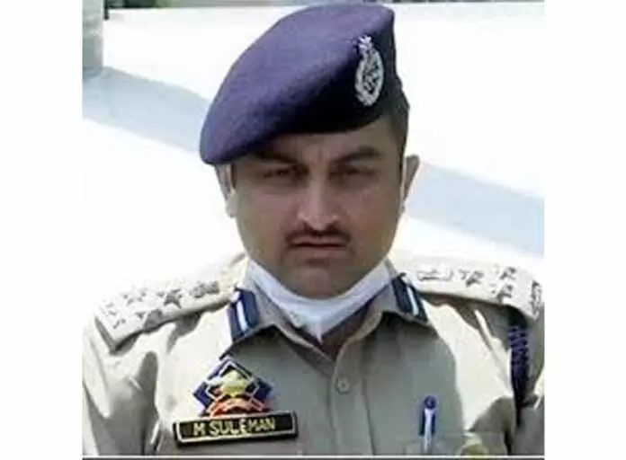 IGP ट्रैफिक ने जम्मू शहर में ट्रैफिक फ्लो को बेहतर बनाने के उपायों की समीक्षा की IGP ट्रैफिक ने जम्मू शहर में ट्रैफिक फ्लो को बेहतर बनाने के उपायों की समीक्षा की